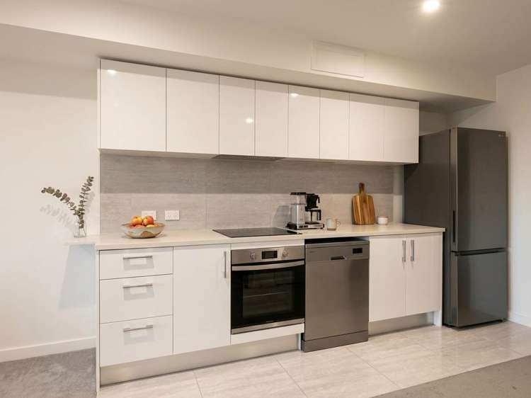 208/8 Gray Avenue_0