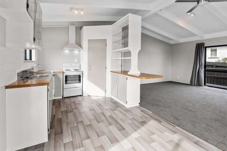 8a Raumati Crescent Onerahi_4