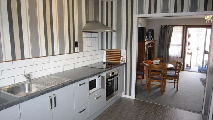 3/6a Cameron Street Seaview_5