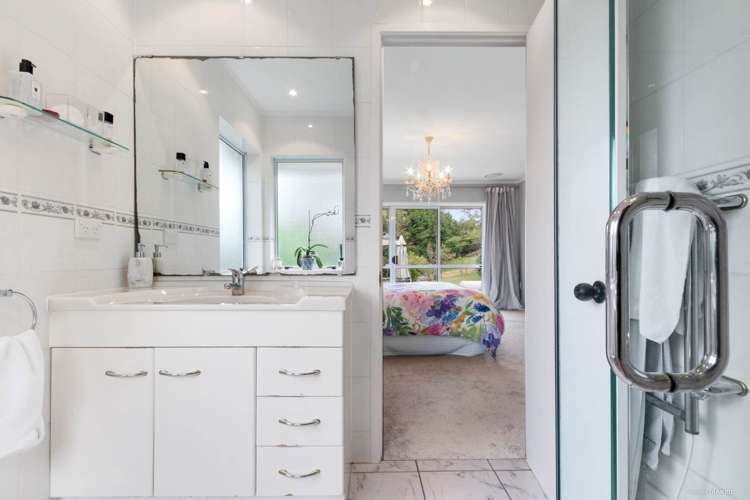 871 Glenbrook Road Kingseat_11
