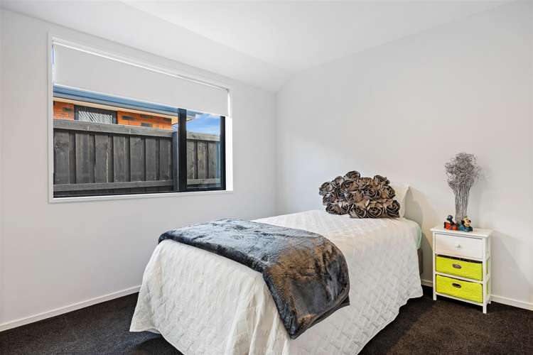 16 Quinn Crescent Woodend_11