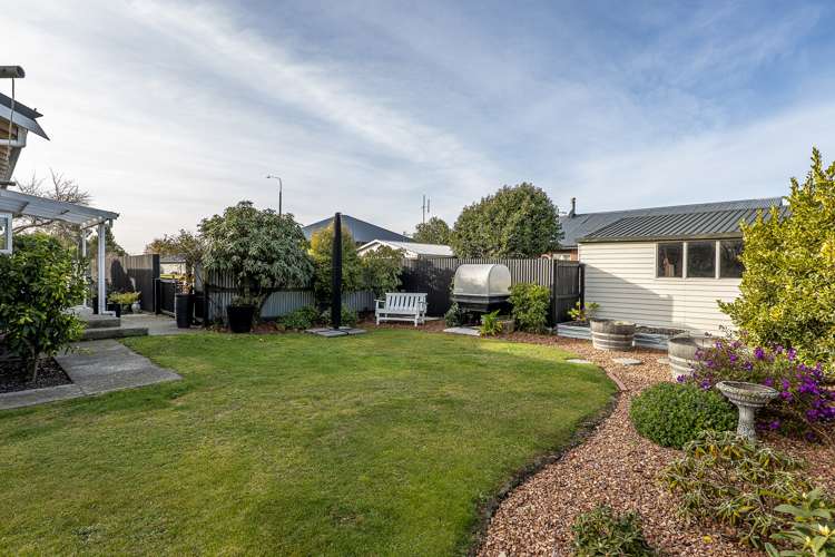 21 South Terrace Darfield_14