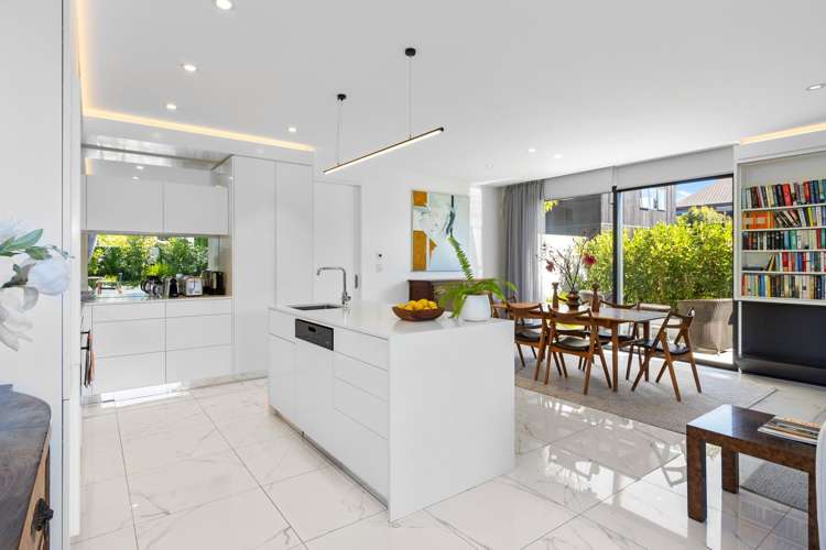 74 Merivale Lane Merivale_8