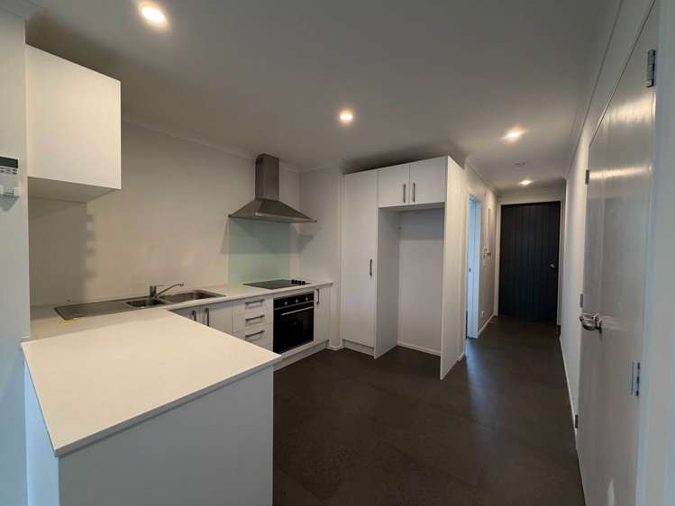 13 Saddleback Crescent Papakura_3