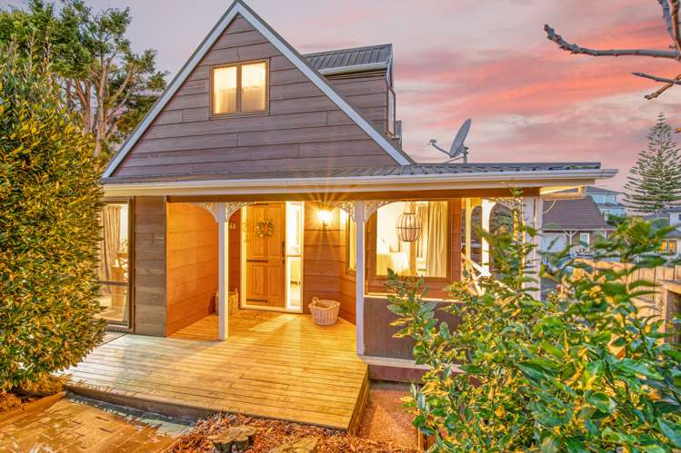 45 Beach Road Stanmore Bay_23