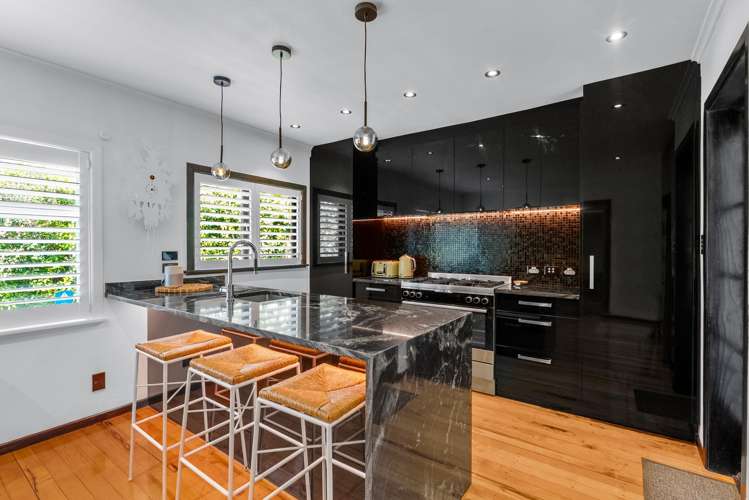 39 Sherwood Avenue Te Atatu South_7