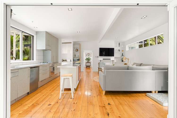 34 Valley Road Titirangi_8