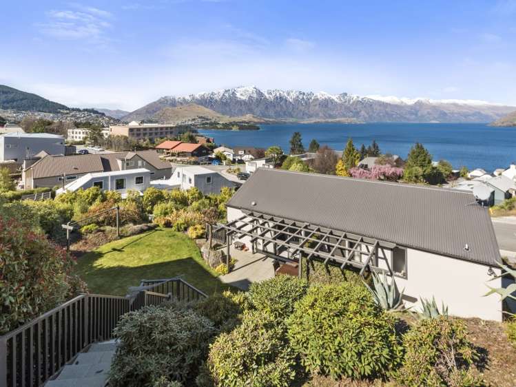 4 Aspen Grove Fernhill/Sunshine Bay_3