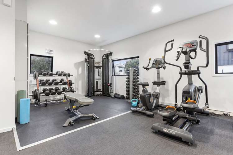 6 Kikorangi Lane Mount Wellington_35