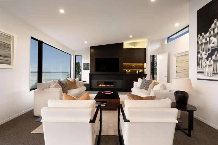8 Saran Place Hillsborough_10