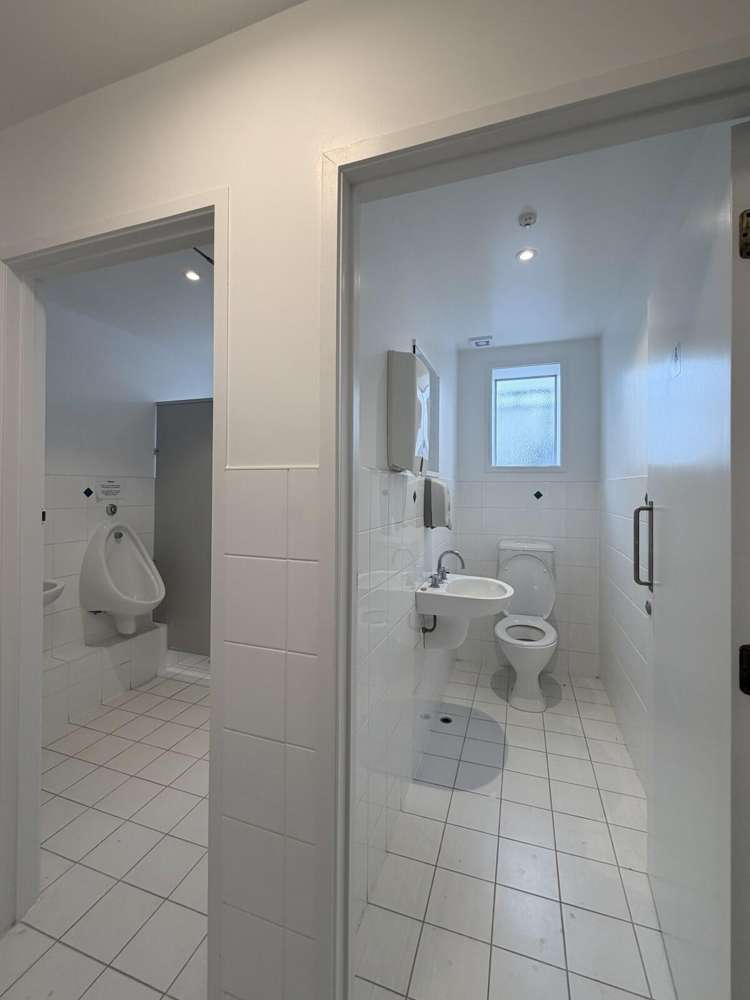 12-26 Te Heuheu Street Town Centre_7