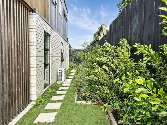 7/89 Beach Road Te Atatu Peninsula_1