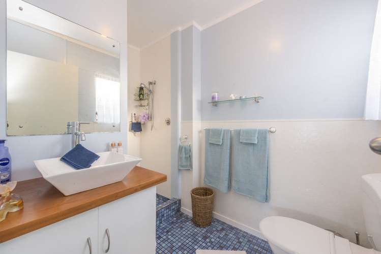 30 Matuhi Rise Henderson_6