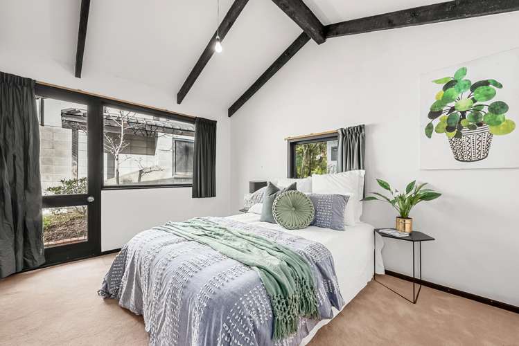 8 Freemans Way Pinehaven_14