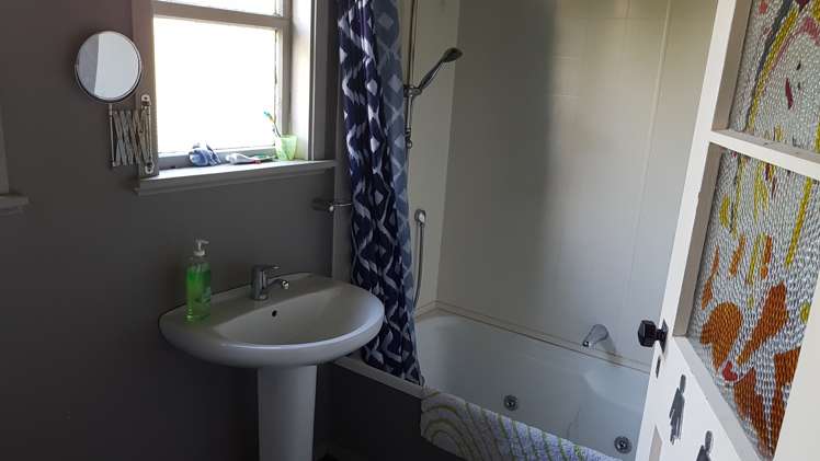 40 Davie Street Hokitika_6