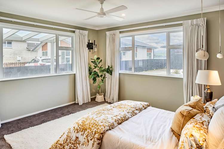 14 Mana Esplanade Paremata_9