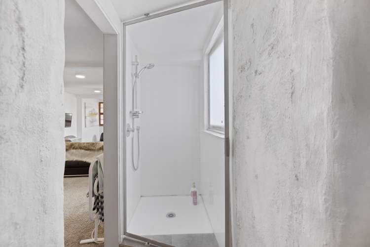 10 Mcintosh Road Brighton_16