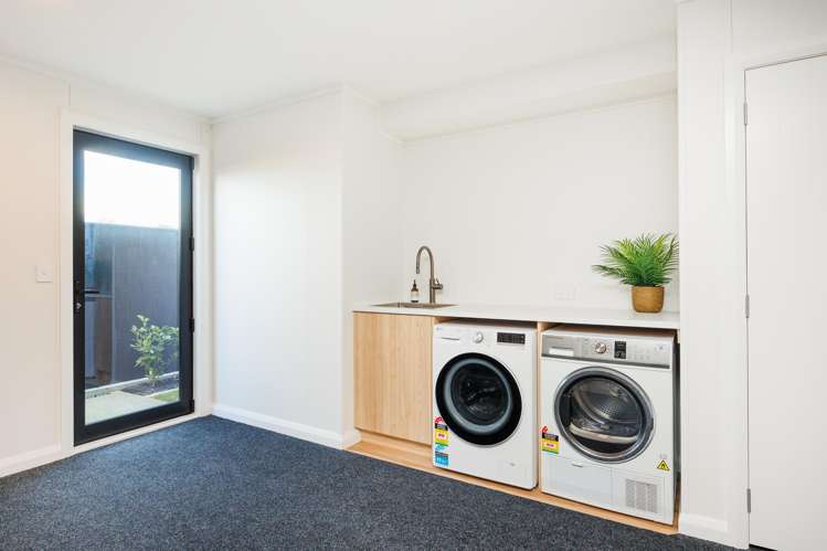 11 Mangatainoka Lane Awapuni_27