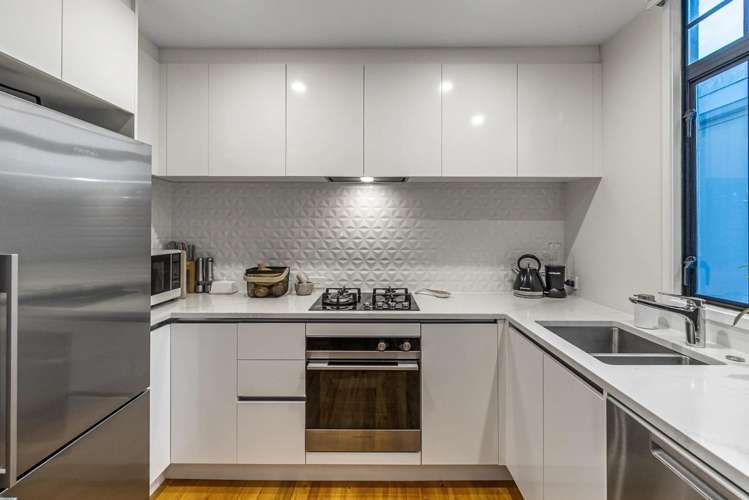 22/7 Cleveland Road Parnell_13