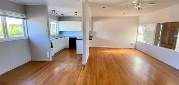 380 Te Atatu Road Te Atatu Peninsula_1