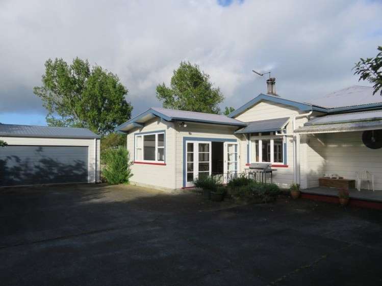 39 Brandon Hall Road Bulls_29