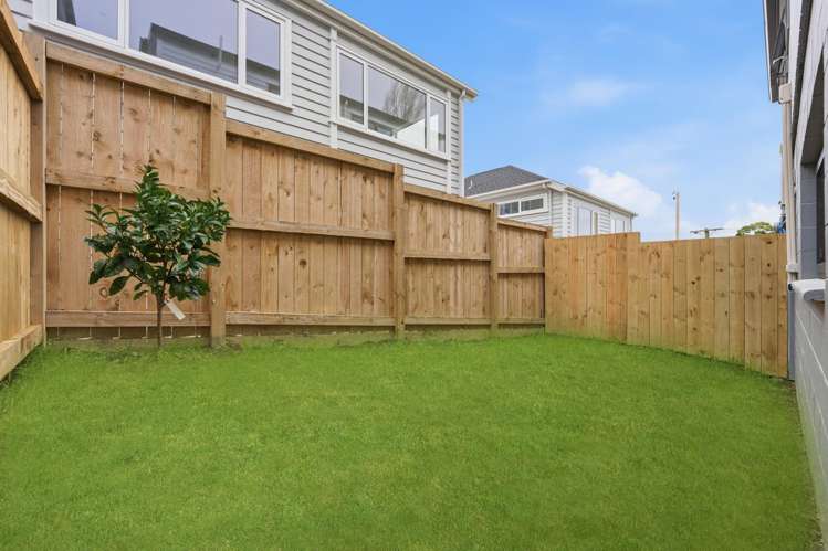 2/20 William Souter Street Forrest Hill_21
