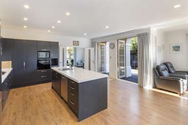2 Applefield Court_1