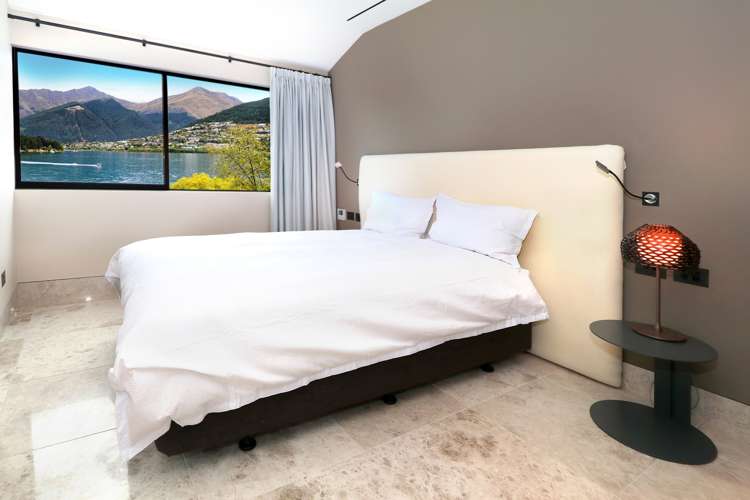 643 Peninsula Road Kelvin Heights_13