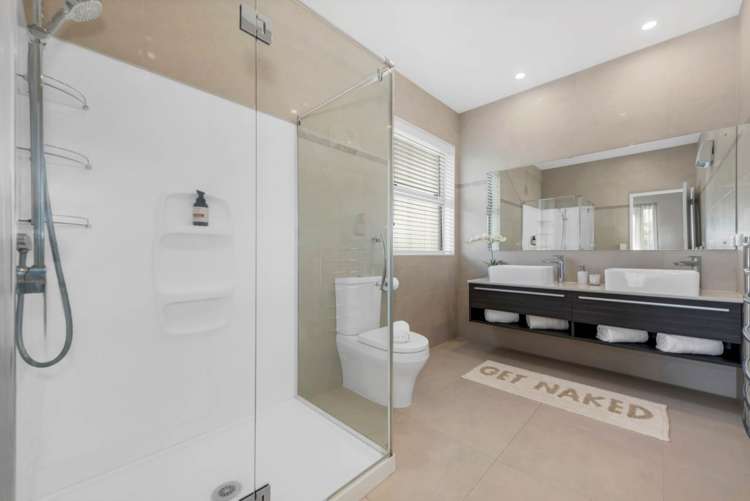 24 Lydiard Place Beachlands_16