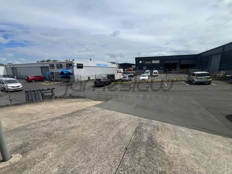 1/2E Kerwyn Avenue East Tamaki_9