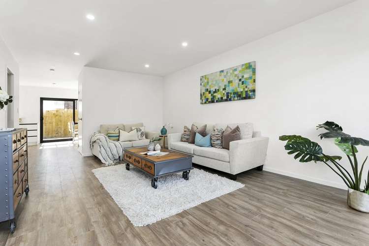 79A-79B Station Road Papatoetoe_5
