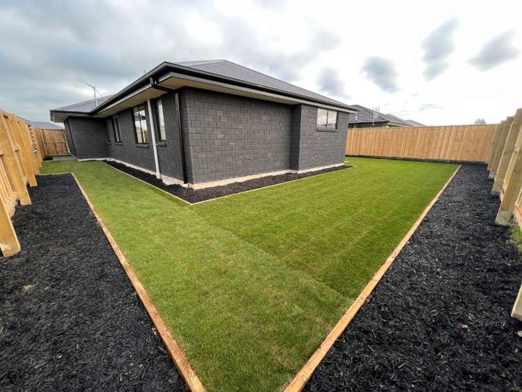 13 Sandhill Drive 11103_18