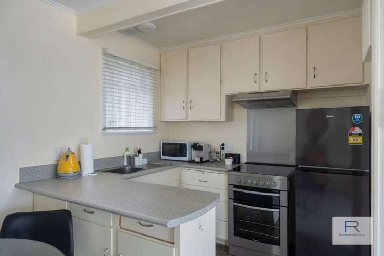 2/219 Onewa Road Birkenhead_9