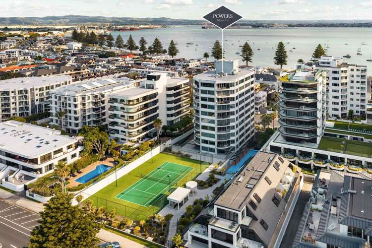 8A/15 Maunganui Road Mount Maunganui_21