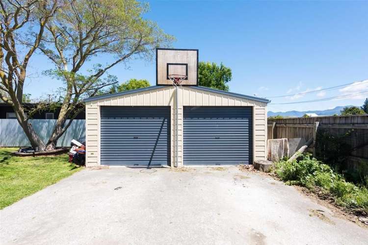 11 High Street Renwick_11