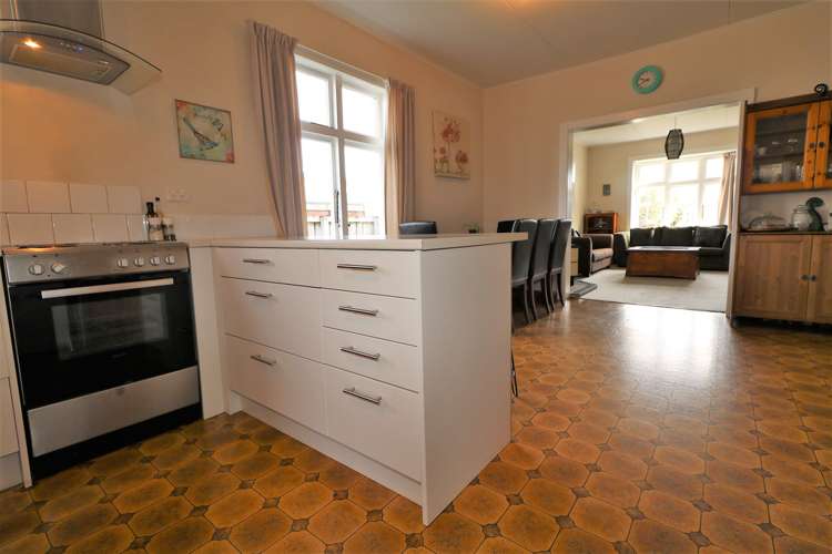 29 Garrison Street Carterton_5