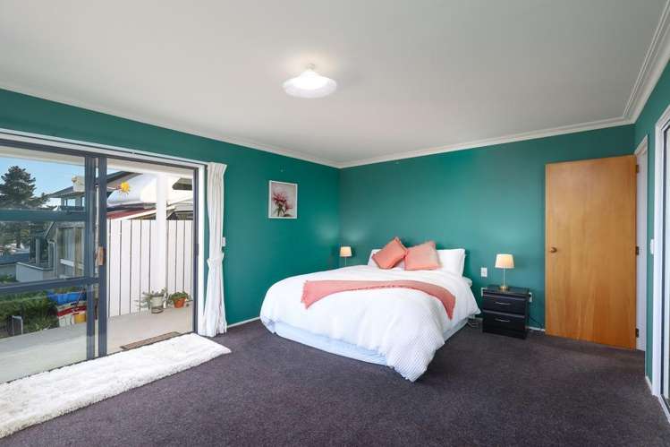 328 Princes Drive Britannia Heights_22