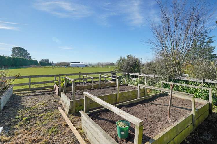 1122 Poyntzs Road West Eyreton_32