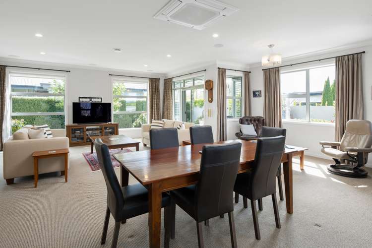 7 Covent Gardens Springlands_7