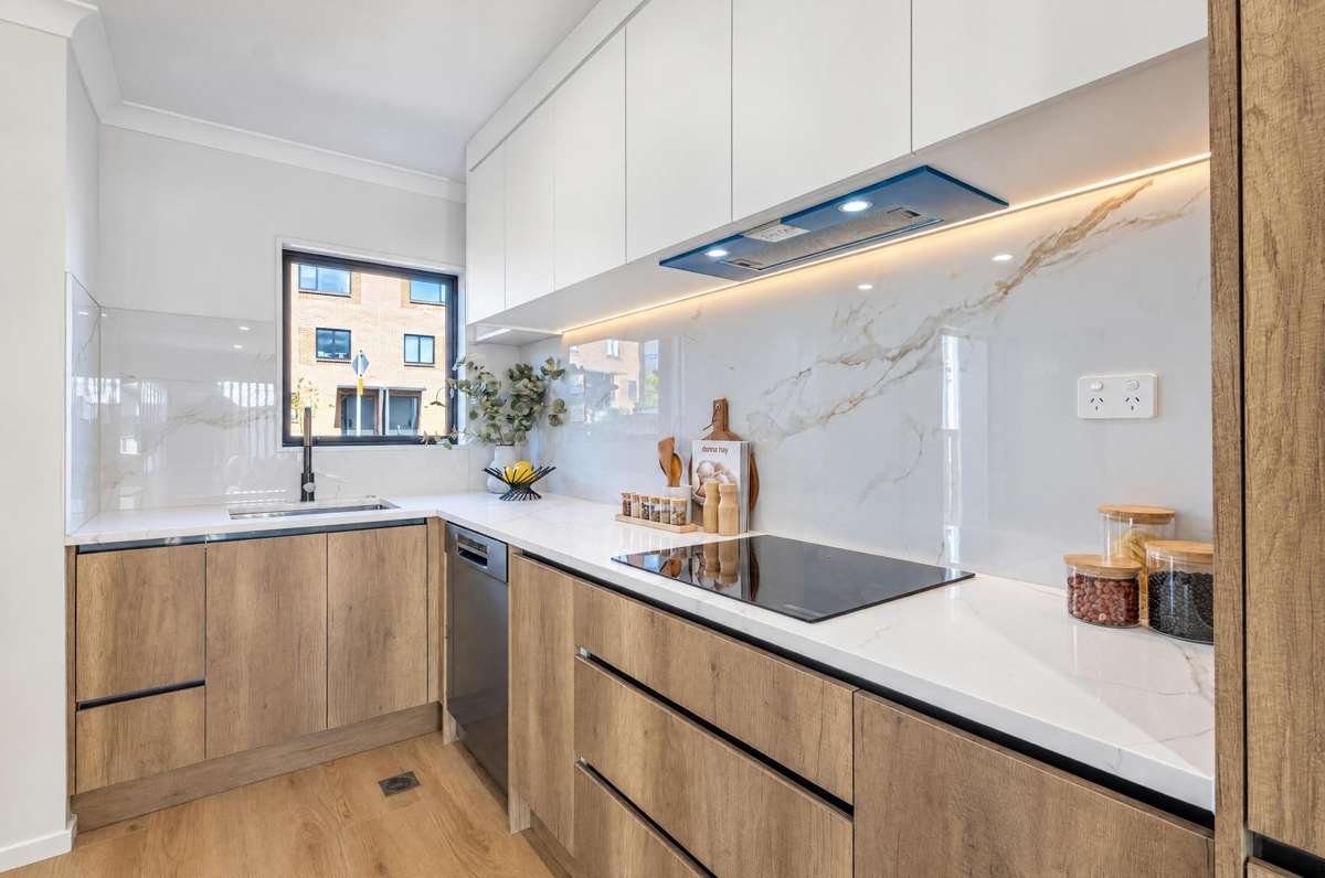 2/92 Freeland Avenue_1