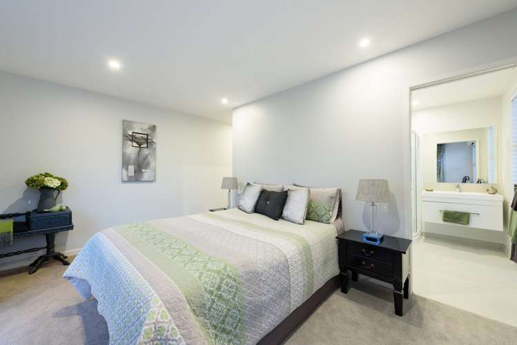 30 Kahuparere Crescent Pyes Pa_15