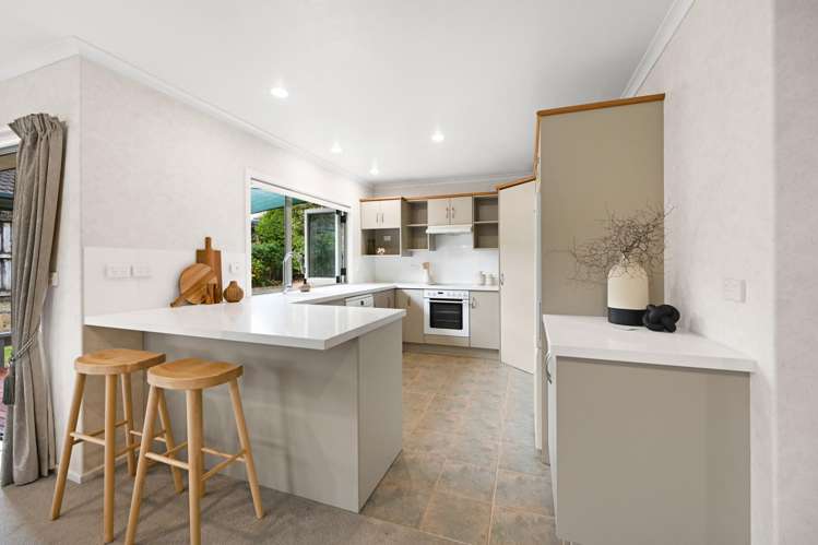 35 Saint James Drive Rototuna_10