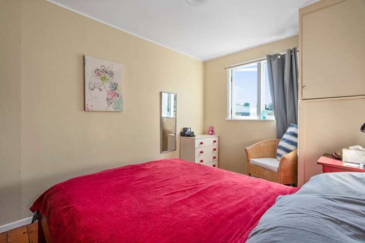 2/6 Fifth Avenue Mount Albert_16