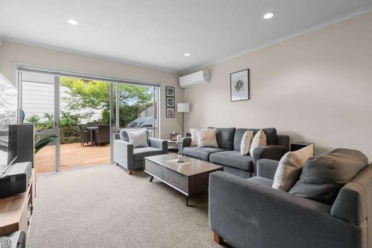1/55 Verbena Road Birkdale_1