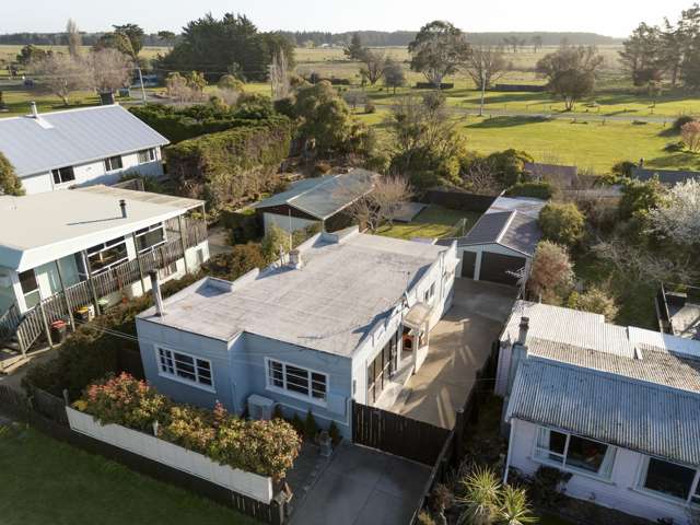 41 Batten Grove The Pines Beach_1