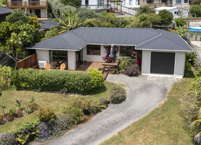 87 Huia Street Waikanae_1