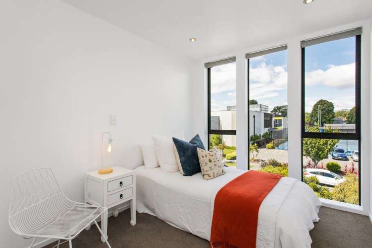 3 Merivale Lane Merivale_20