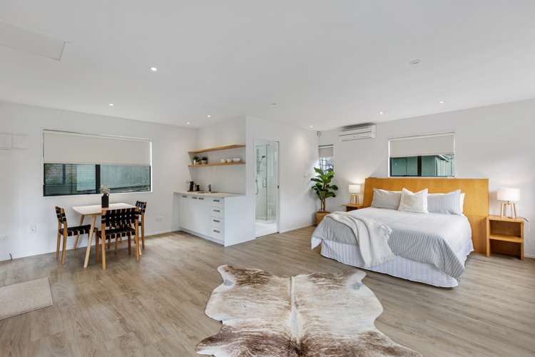 1/6 Cliff View Drive Green Bay_22