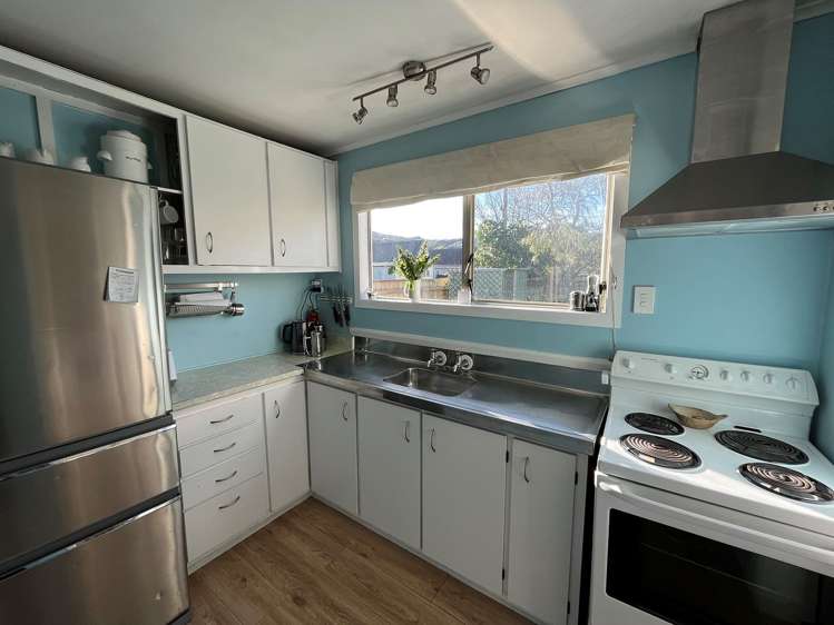 1/31 Campbell Terrace Petone_7