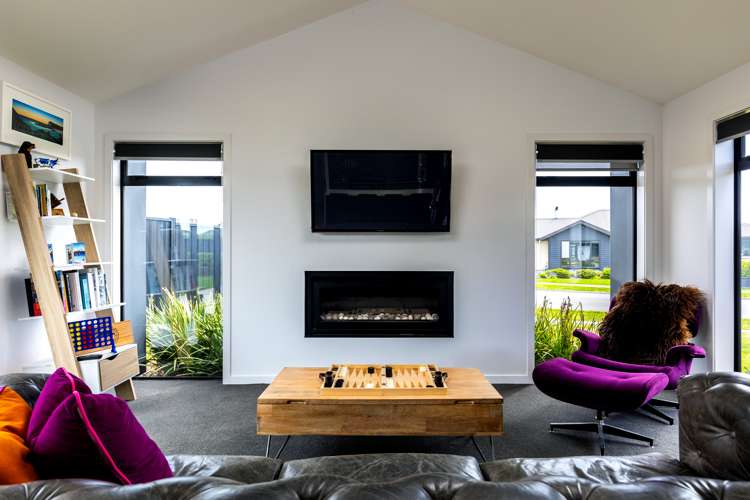 15 Catalina Crescent Burleigh_15